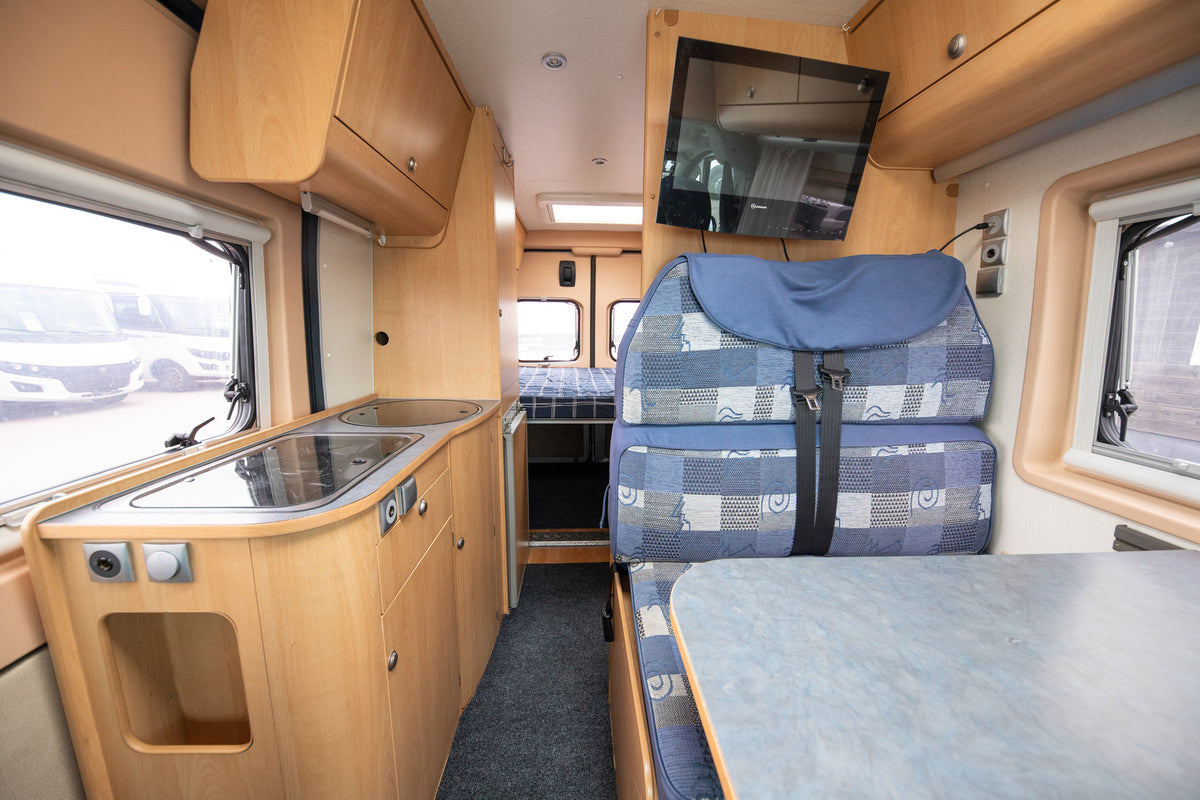 Adria Twin 600
