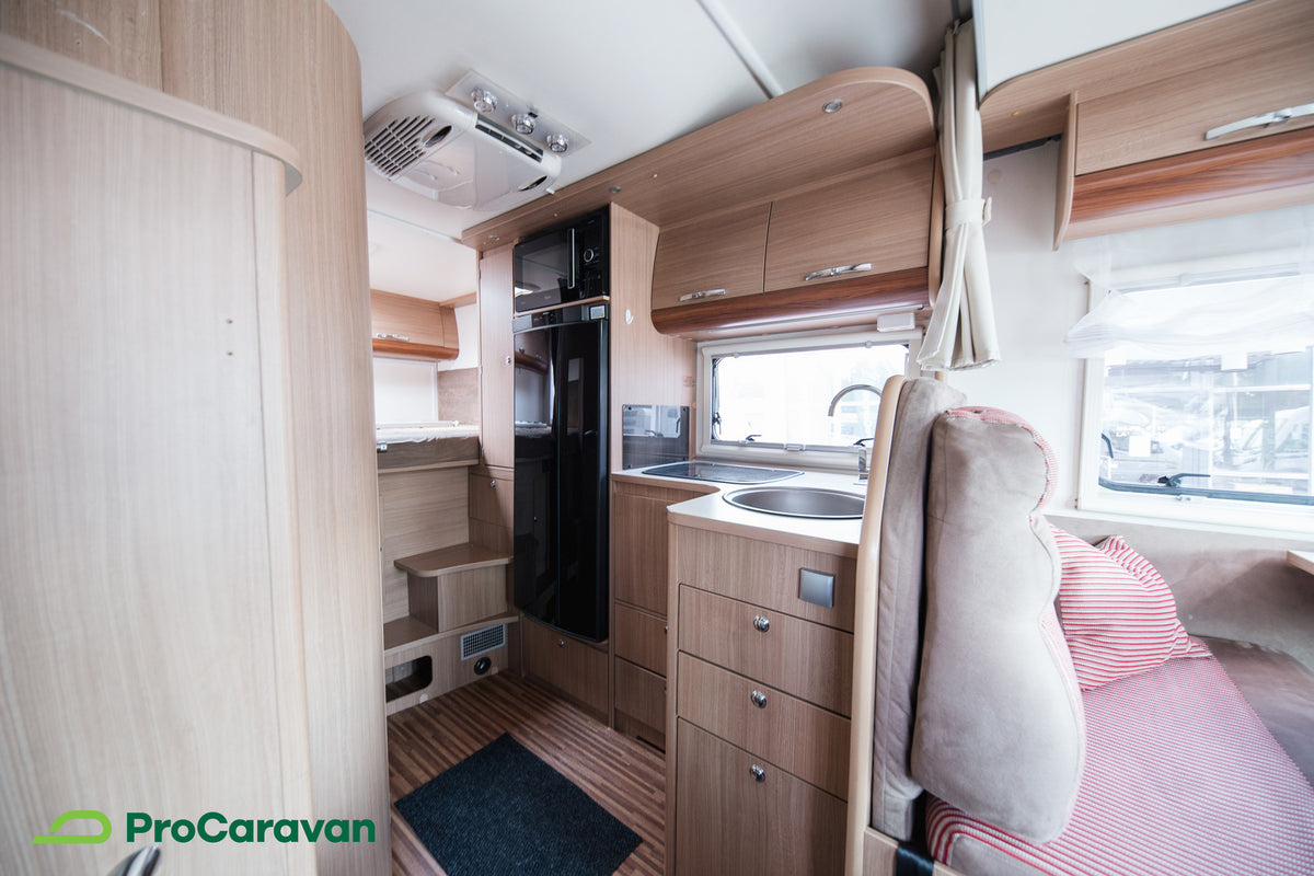 Adria Matrix Axess M 680 SP