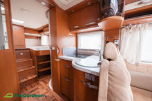 Ladda upp bild till gallerivisning, Hymer B 678
