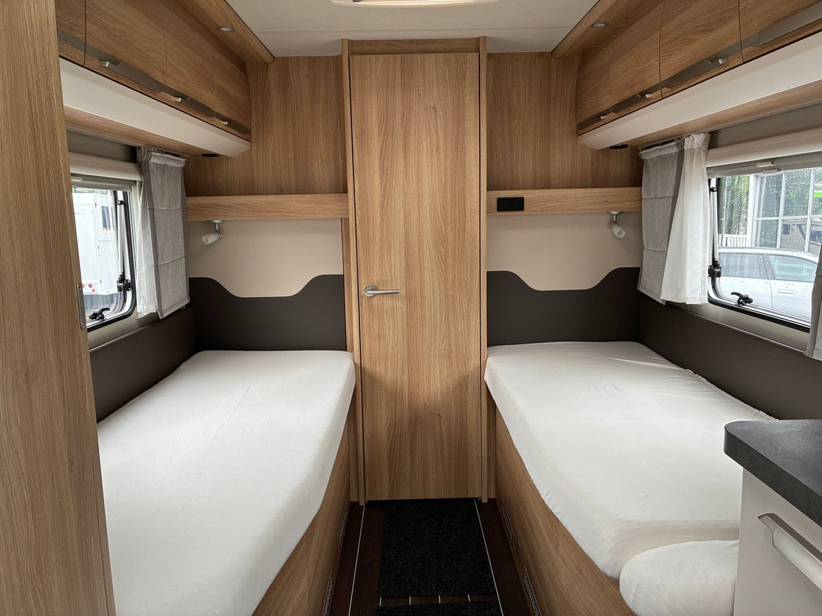 KNAUS SKY TI 700 MEB Platinum Selection