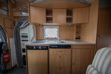 Lataa kuva Galleria-katseluun, Dethleffs A 5881 HG Advantage
