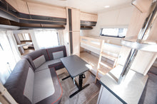 Ladda upp bild till gallerivisning, HOBBY 650 KMFe De Luxe Edition
