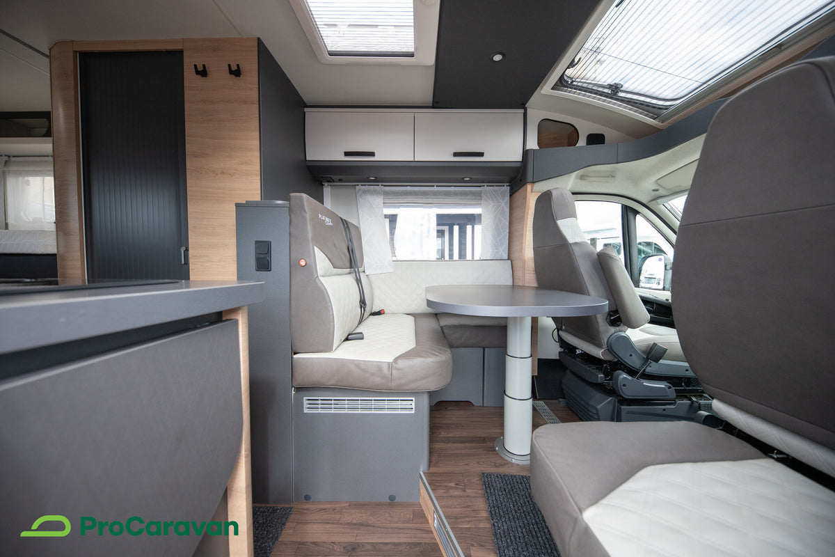 Knaus Live TI 650 MEG Platinum Selection