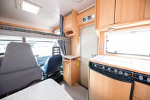 Ladda upp bild till gallerivisning, Dethleffs A 6840
