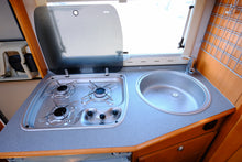 Ladda upp bild till gallerivisning, Adria Coral 590 DS
