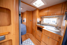 Ladda upp bild till gallerivisning, ADRIA 687 SP
