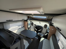 Lataa kuva Galleria-katseluun, Knaus Live Ti 650 MF Platinum Selection
