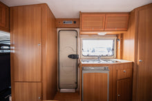 Lataa kuva Galleria-katseluun, Autoroller 15P
