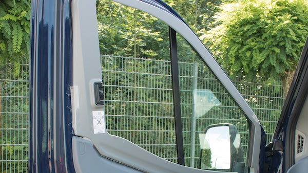 Remis sivuikkunan pimennysverho REMIfront 4, Ford Transit 2019->, vasen - ProCaravan