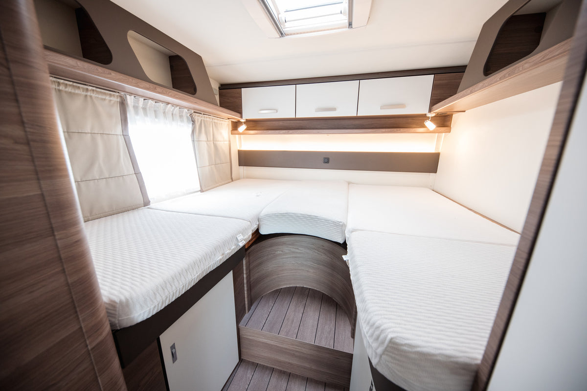 Knaus Live Wave 700 MEG