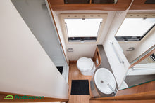 Lataa kuva Galleria-katseluun, Adria Coral S 680 ST Supreme
