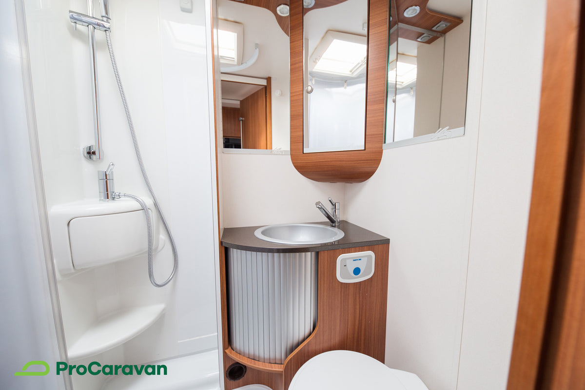 Adria Matrix M 680SP