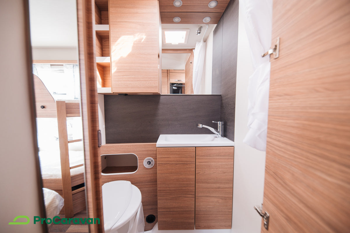 WEINSBERG CARAONE  *ESILLÄ TURKU CARAVAN SHOW