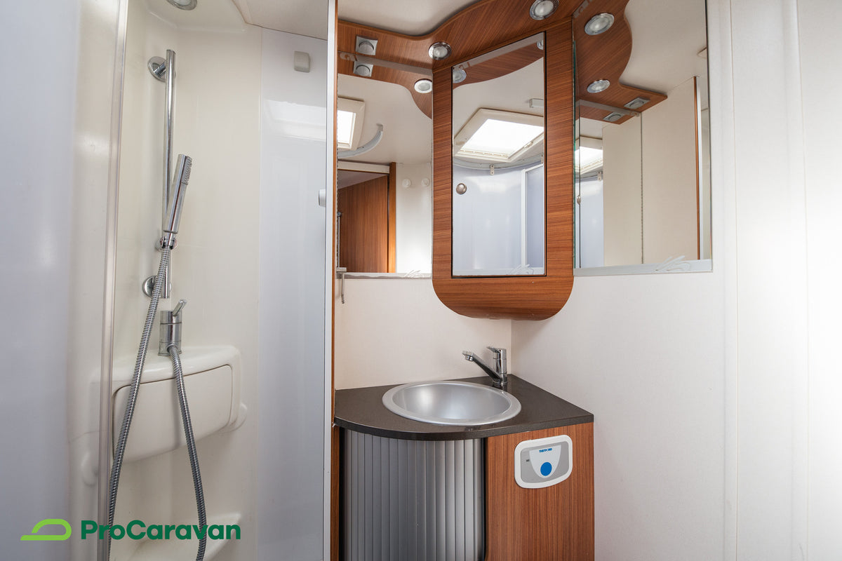 ADRIA MATRIX 680SP