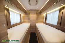 Lataa kuva Galleria-katseluun, Adria CORAL AXESS S 670 SLT
