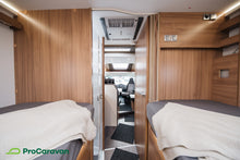 Lataa kuva Galleria-katseluun, Adria MATRIX PLUS 670 SL NORDKAPP *ESILLÄ TURKU CARAVAN SHOW
