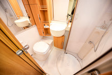 Ladda upp bild till gallerivisning, HYMER B 544
