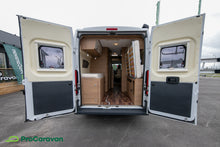 Ladda upp bild till gallerivisning, Karmann 590 Davis
