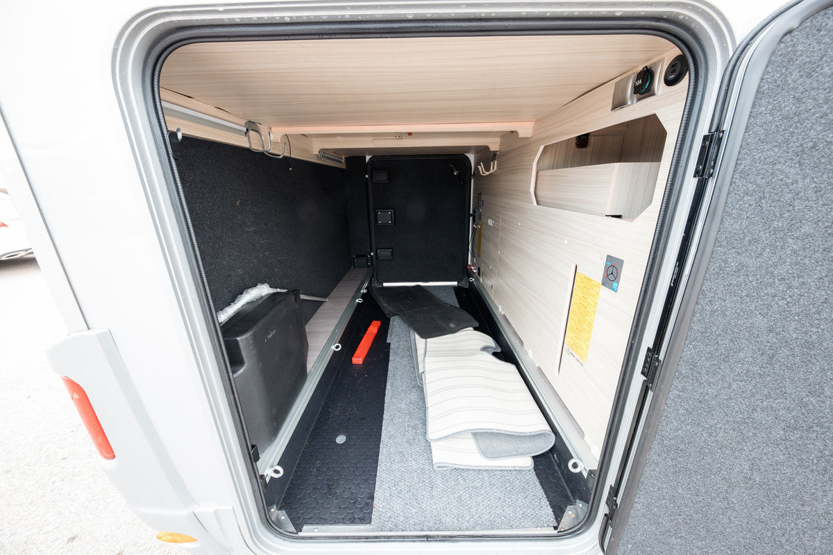 Adria Compact DL Supreme