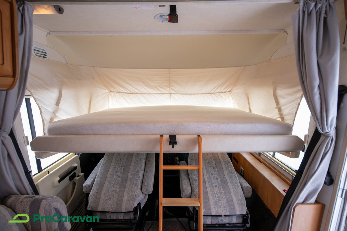 Hymer B564