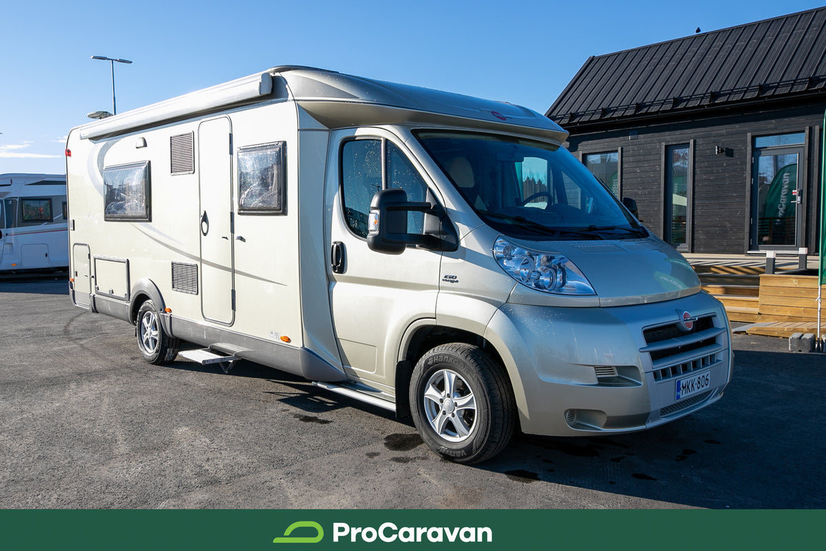 BÜRSTNER Nexxo T720 VARATTU