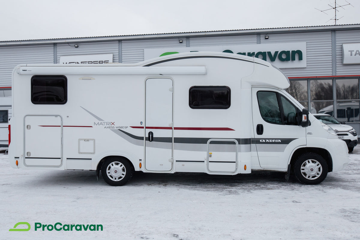 Adria Matrix Axess M 680 SP