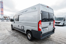 Lataa kuva Galleria-katseluun, Roadcar Van R 600
