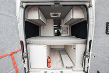 Ladda upp bild till gallerivisning, PEUGEOT Boxer 600
