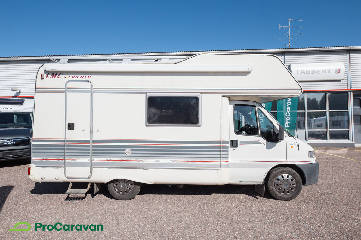 LMC Liberty 560