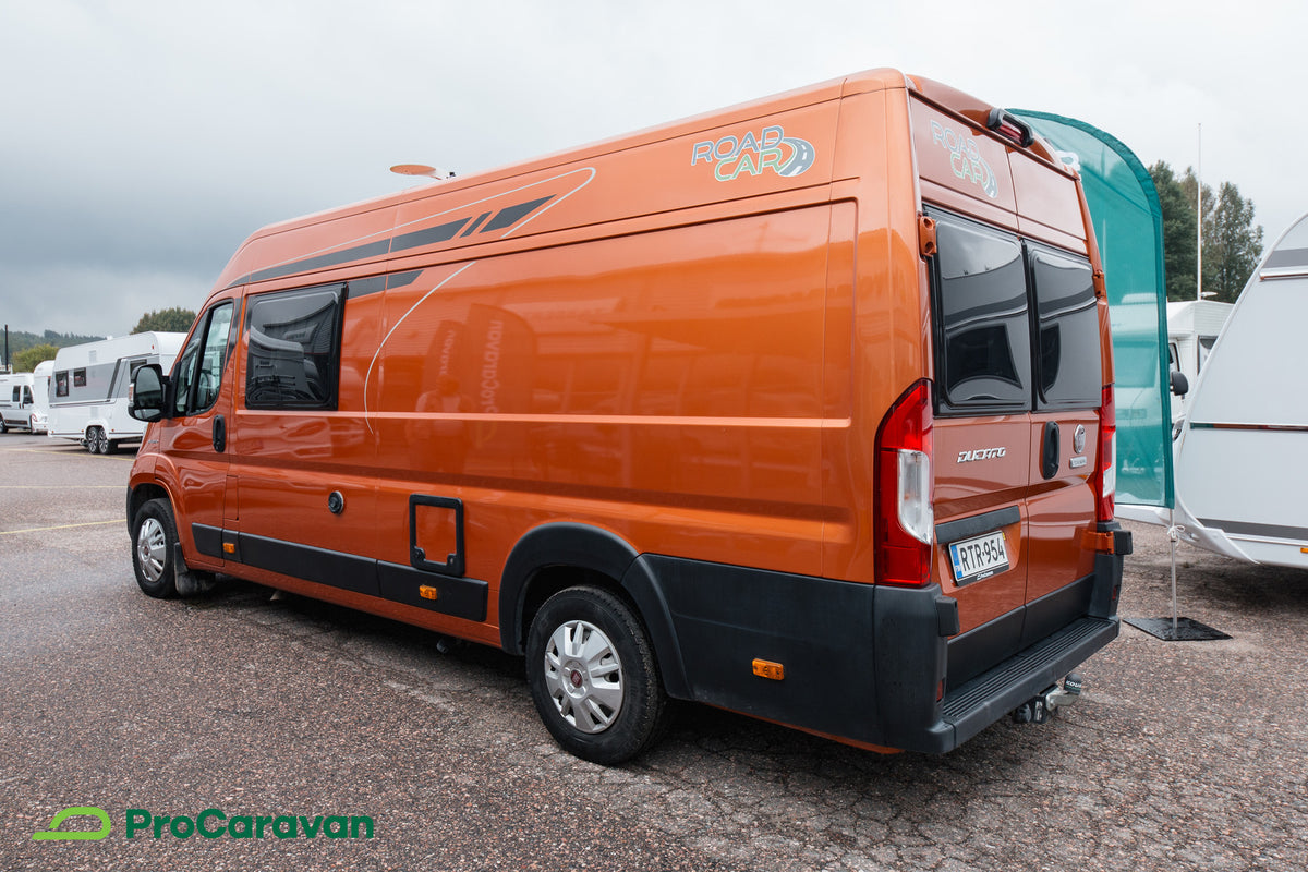 ROAD CAR R 640