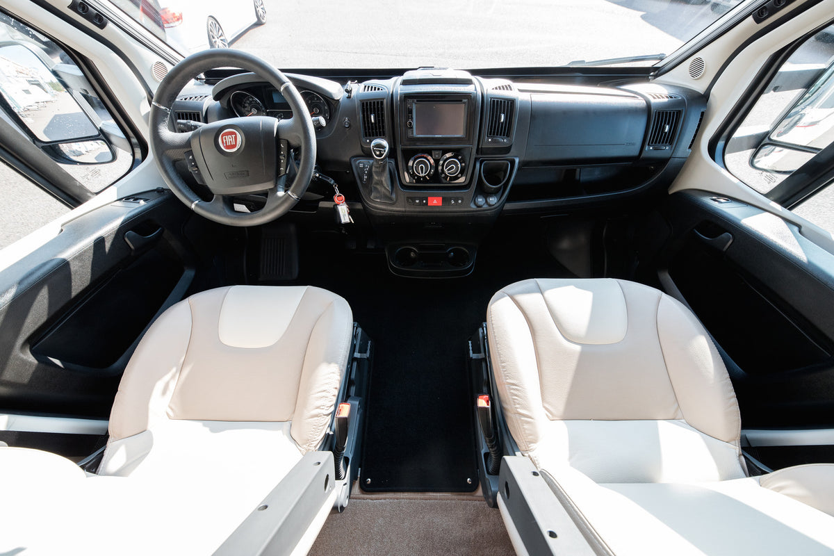 Rapido 696F