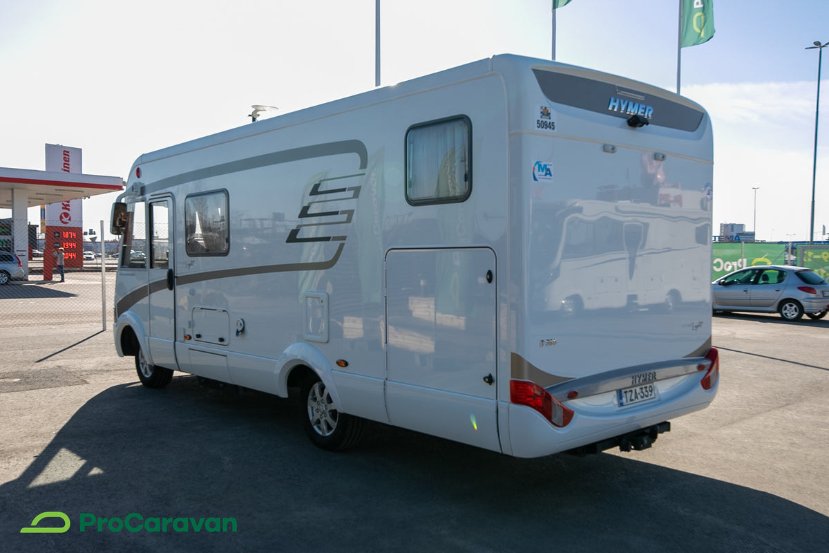 Hymer B 585 Starlight *ESILLÄ TURKU CARAVAN SHOW