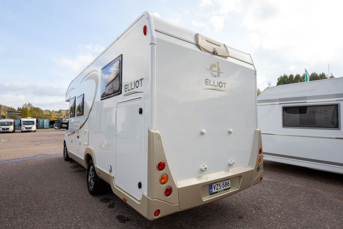 CI Elliot 66 XT