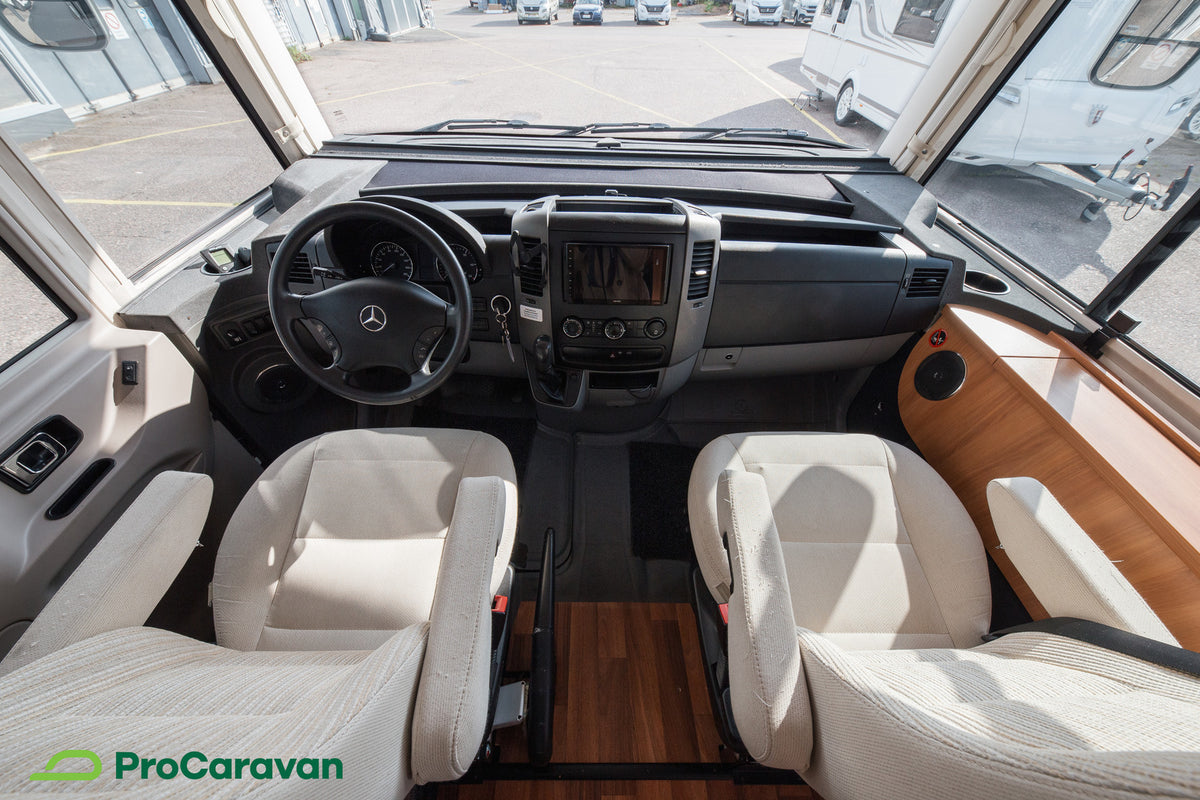 Hymer B 585