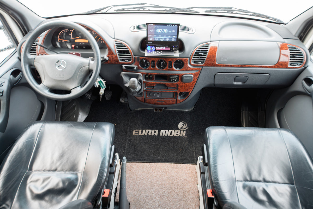 EURA MOBIL Contura 702