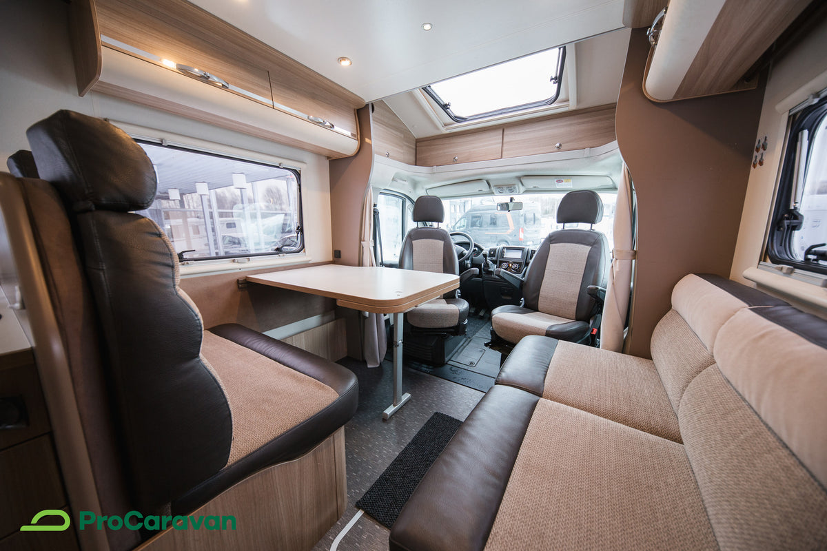 Adria Matrix Axess M 680 SP