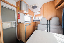 Ladda upp bild till gallerivisning, Fiat-Knaus TRAVELLER  700 G
