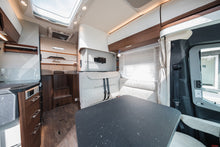 Ladda upp bild till gallerivisning, Hymer B 580 MC
