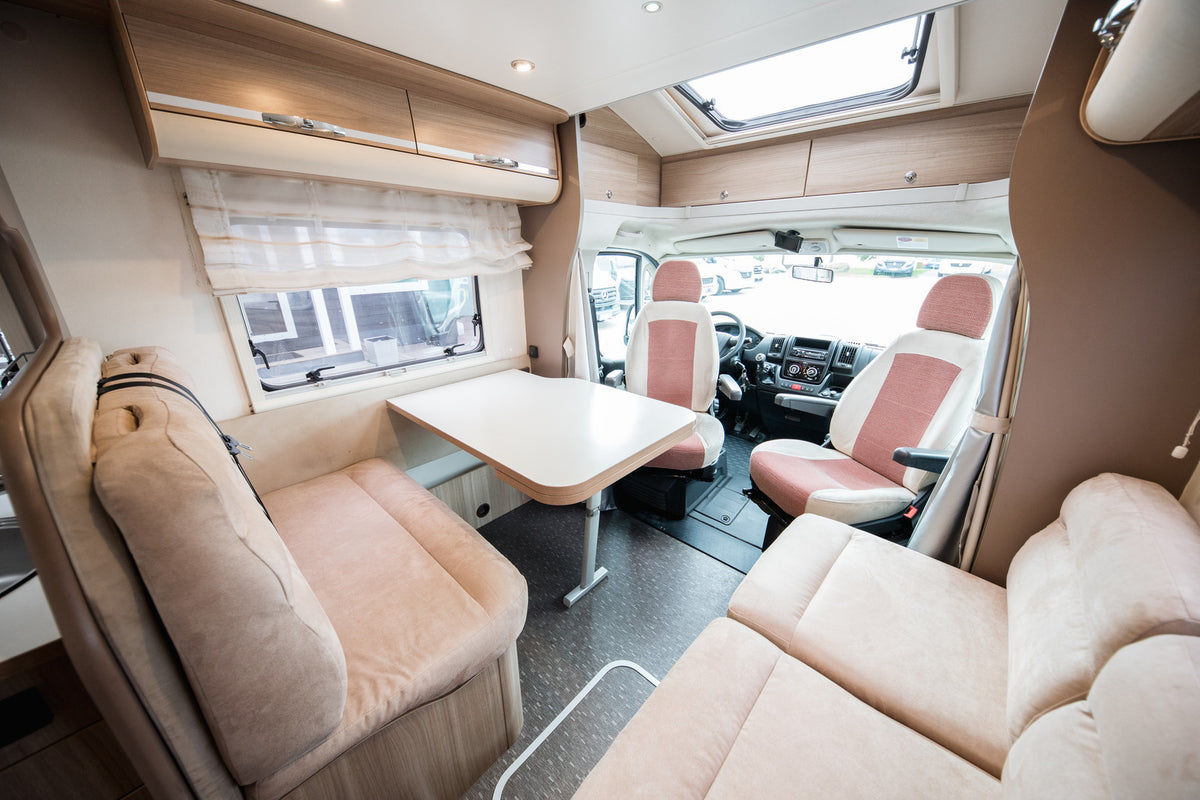 Adria Matrix M 680 SP