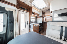 Ladda upp bild till gallerivisning, Hymer B 580 MC
