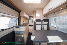 Ladda upp bild till gallerivisning, ROADCAR R600
