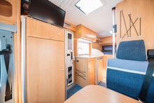 Ladda upp bild till gallerivisning, HYMER T 522CL
