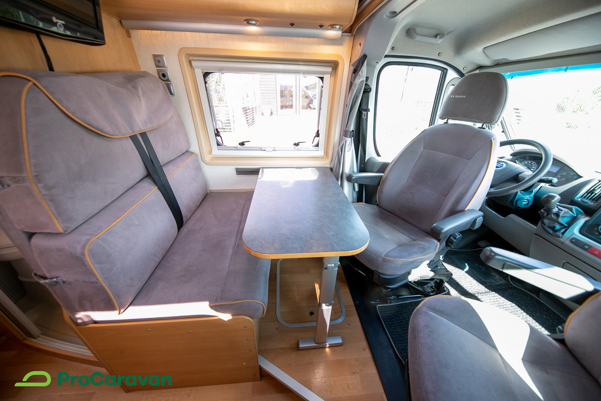 ADRIA 600