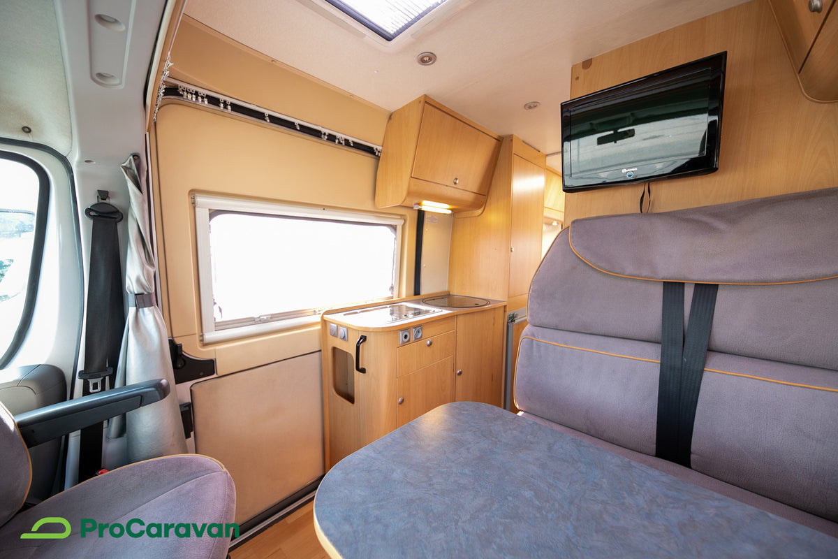 ADRIA 600