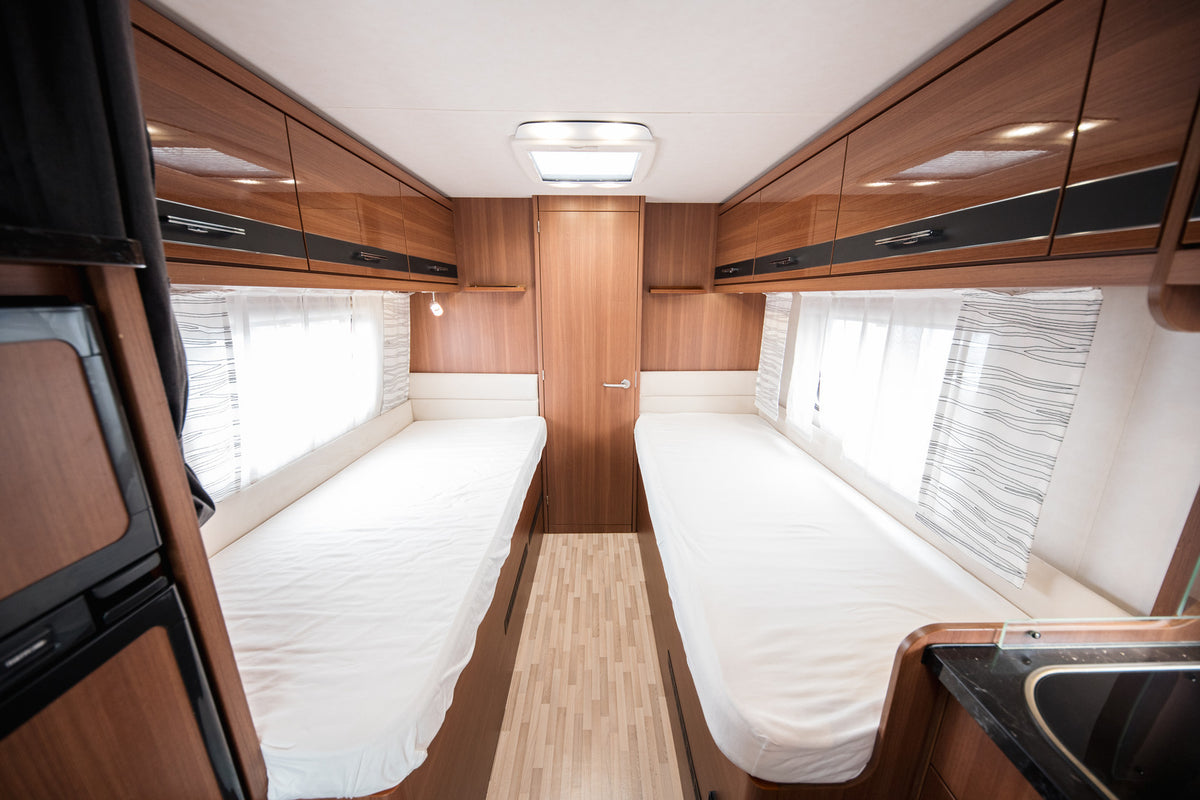 LMC T712 Cruiser Black selection