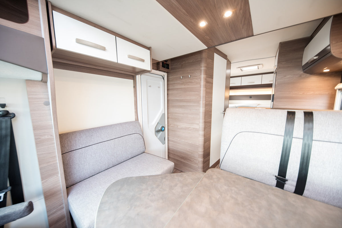 Knaus Live Wave 700 MEG