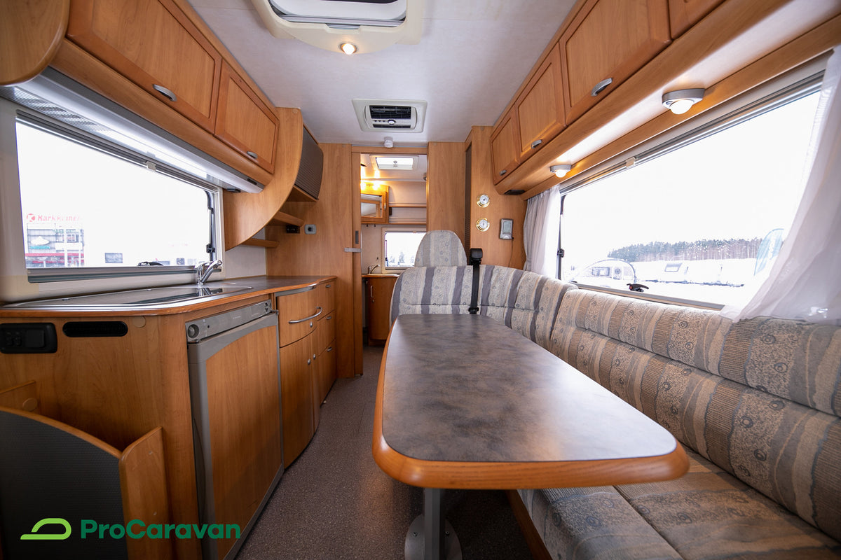 Hymer B564