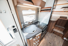 Ladda upp bild till gallerivisning, Hymer B 580 MC
