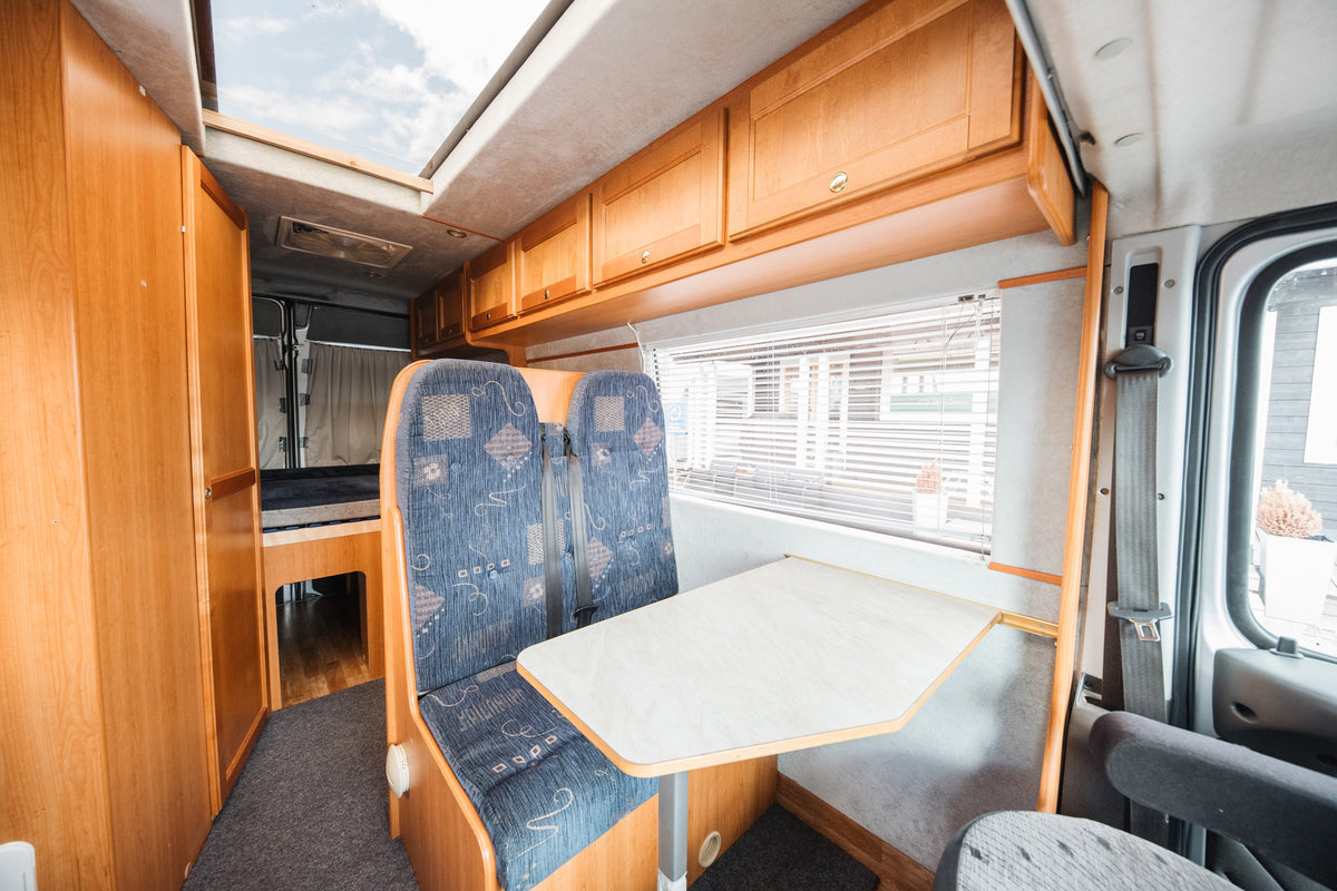 Casa Car 560