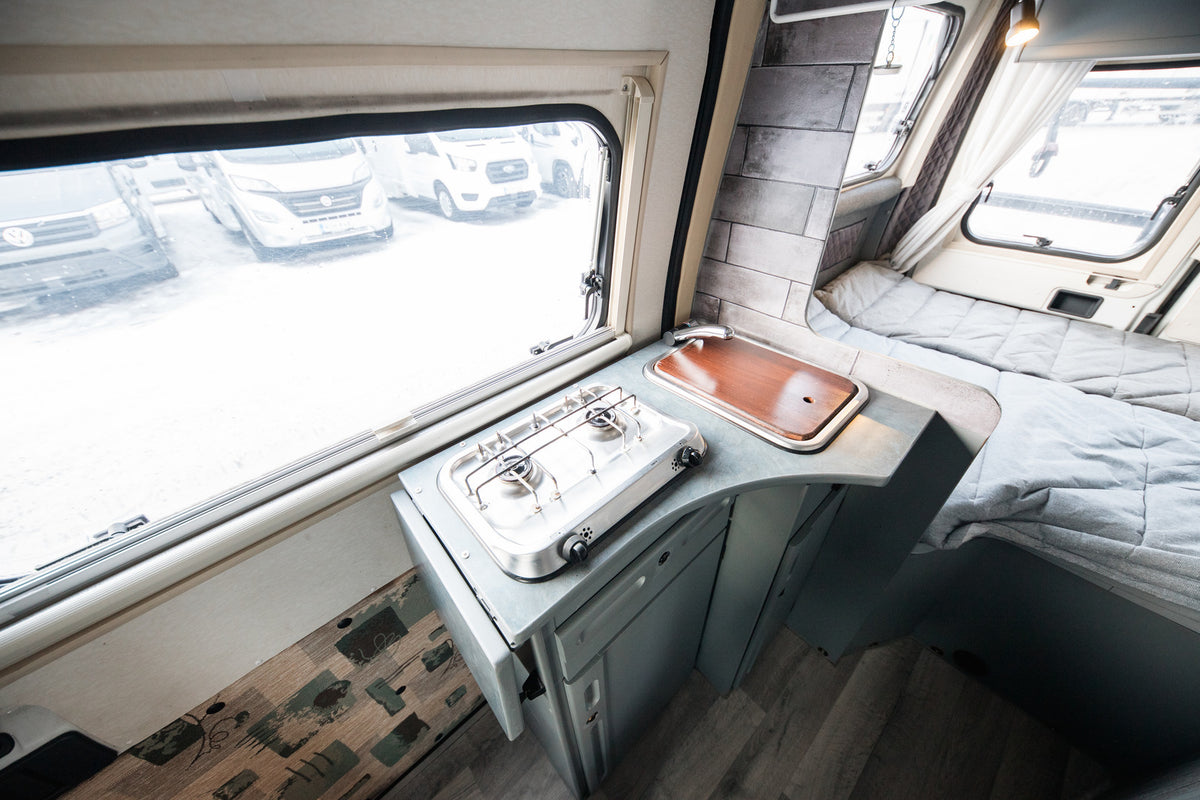 Adria Twin 600